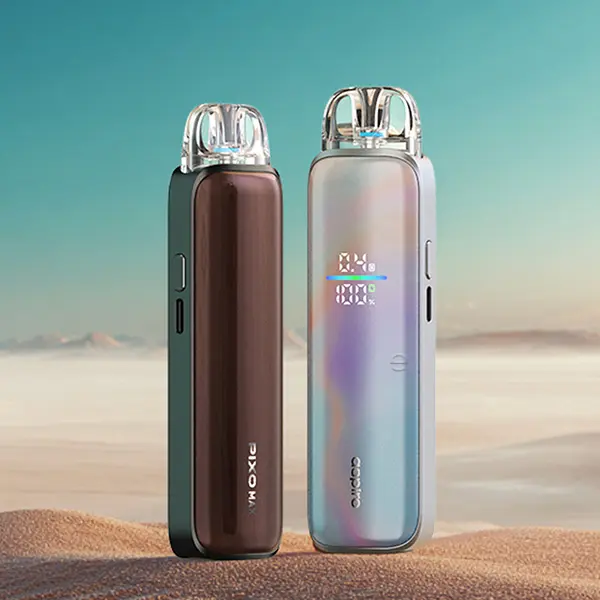 Aspire Pixo Max Pod Kit in Braun und Blau-Silber Farbverlauf, zwei Geräte nebeneinander, Wüstenkulisse