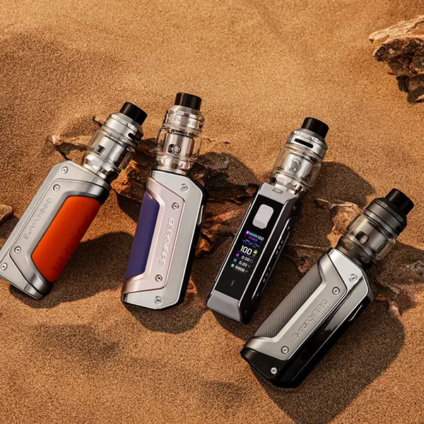 GeekVape Aegis Solo 3 Kit 18650 in vier Farbvarianten: Orange, Lila, Grau und Schwarz im Vergleich