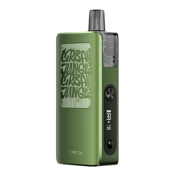 voopoo-doric-go-pod-kit-4zGp42Nyna2U6r.jpg VooPoo Doric Go Pod Kit in Smaragdgrün mit Jungle-Schriftzug – Pod-Kit mit strukturiertem Gehäuse und seitlichem Feuertaster