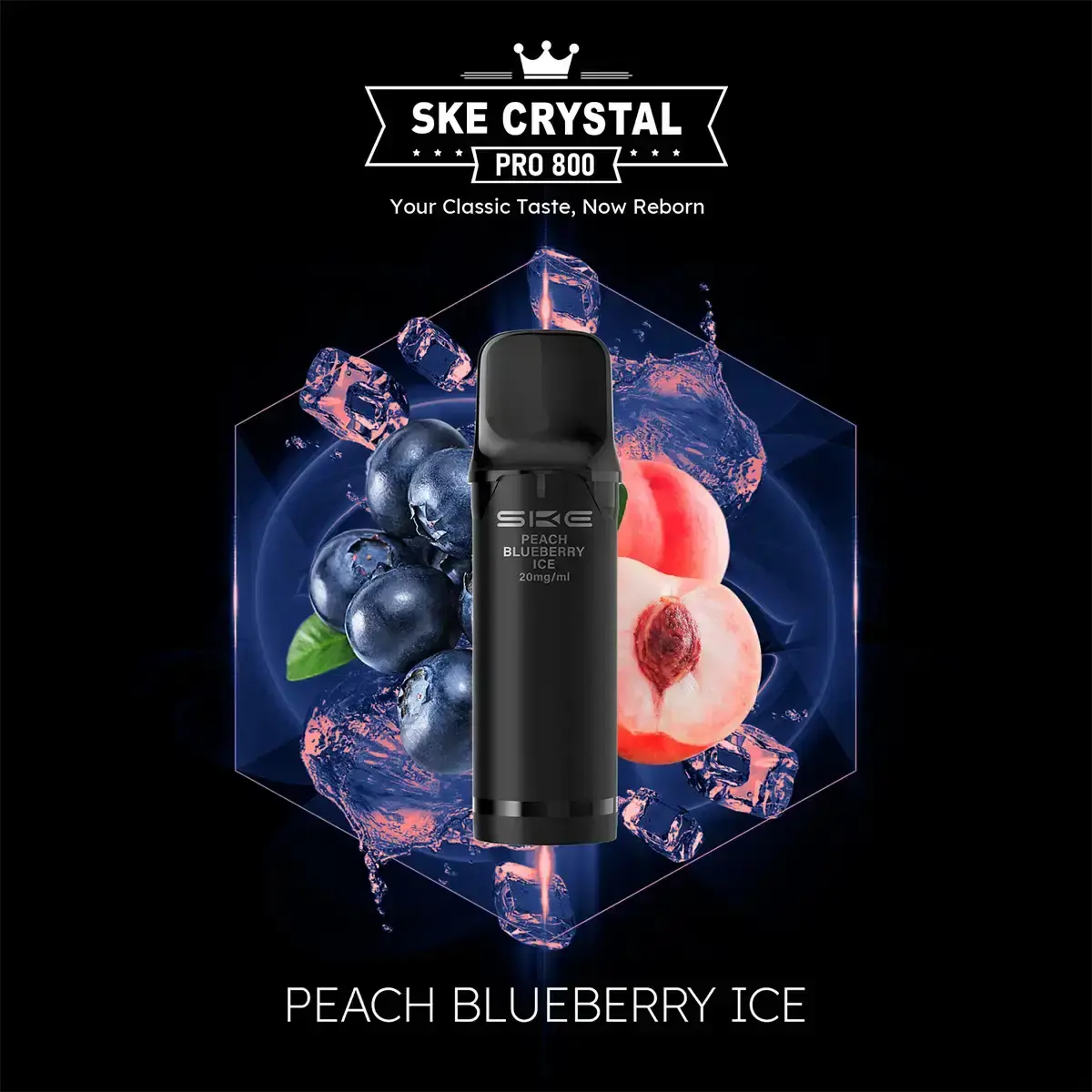 SKE Crystal 800 Pro Prefilled Pod Peach Blueberry Ice – schwarzer Pod vor Blaubeeren-Pfirsich-Hintergrund
