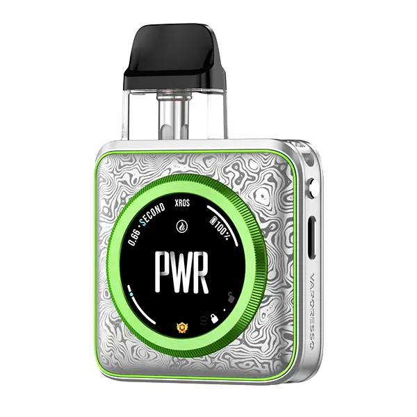 vaporesso-xros-5-nano-6.jpg Vaporesso XROS 5 Nano Pod Kit in silber-grün mit graviertem Gehäuse und rundem PWR-Display, Frontansicht