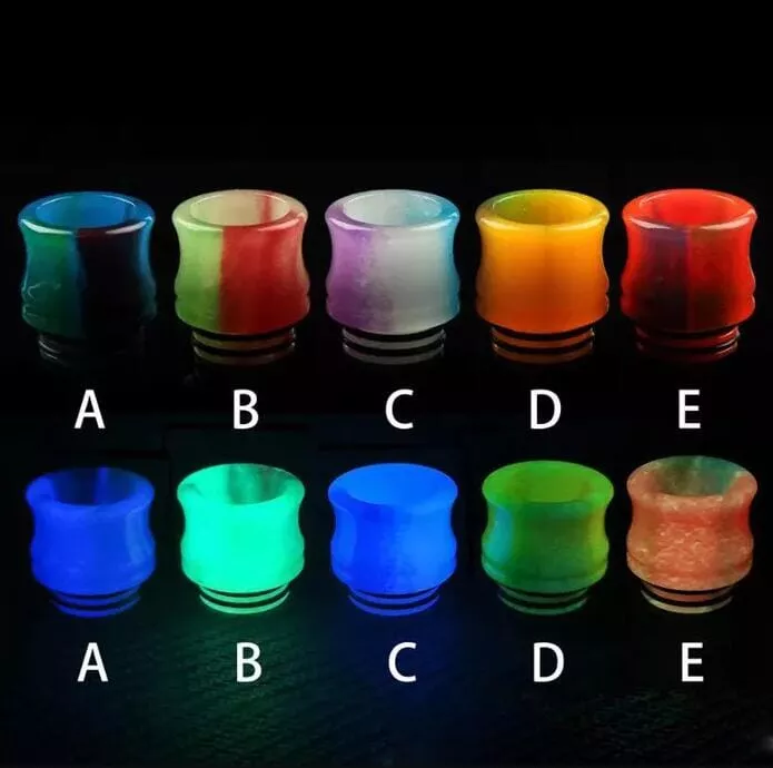 source311975.jpg 810 DripTip D0128 in 10 verschiedenen Farben, leuchtende Resin-Varianten in zwei Reihen à 5 Stück